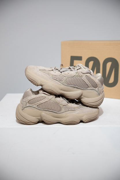 Yeezy 500 Taupe Light (Taille 38)
