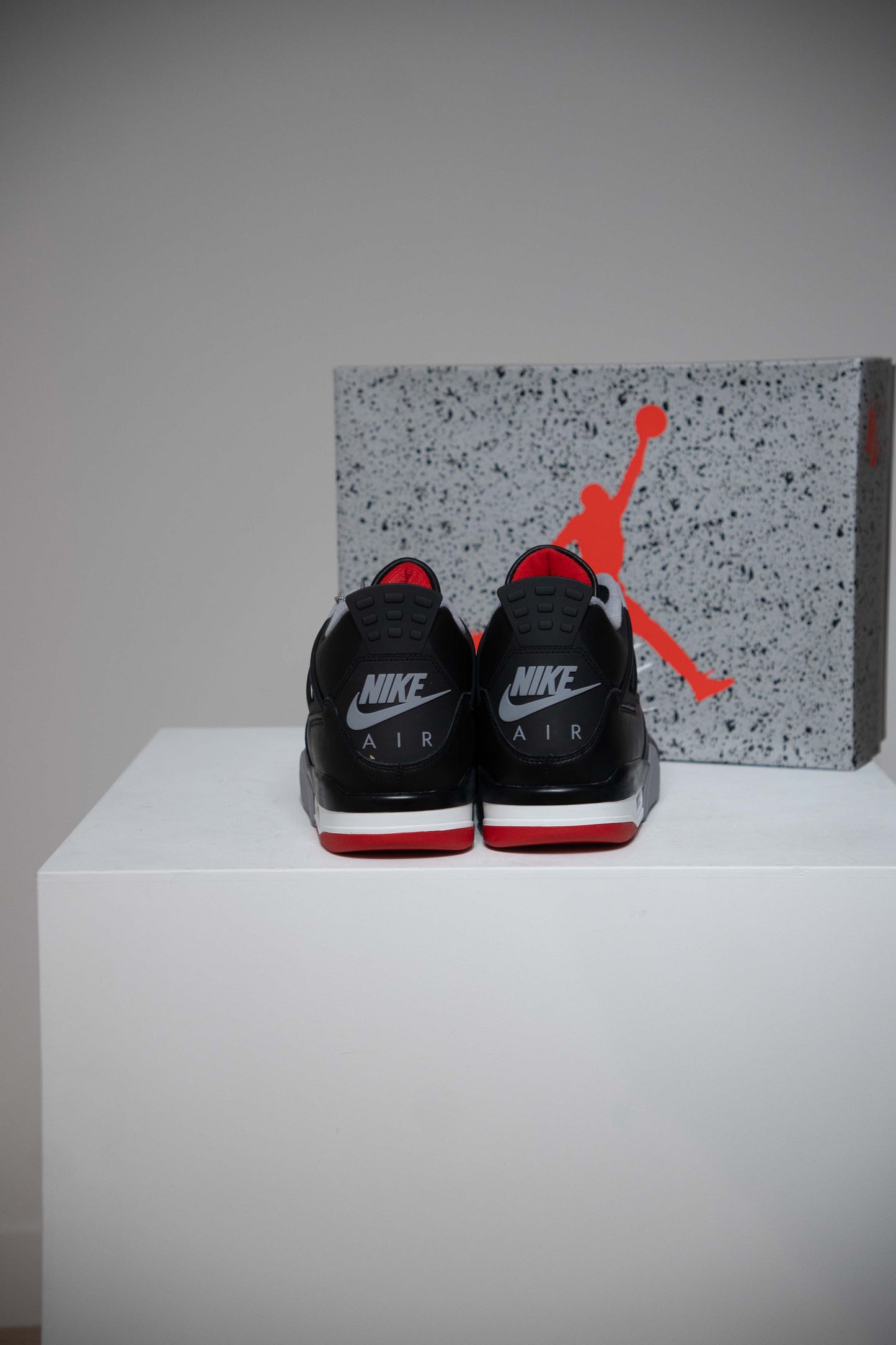 Jordan 4 Bred Reimagined (Taille 42,5)