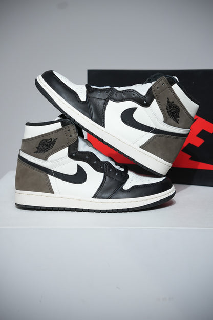Jordan 1 High Mocha (Taille 41)