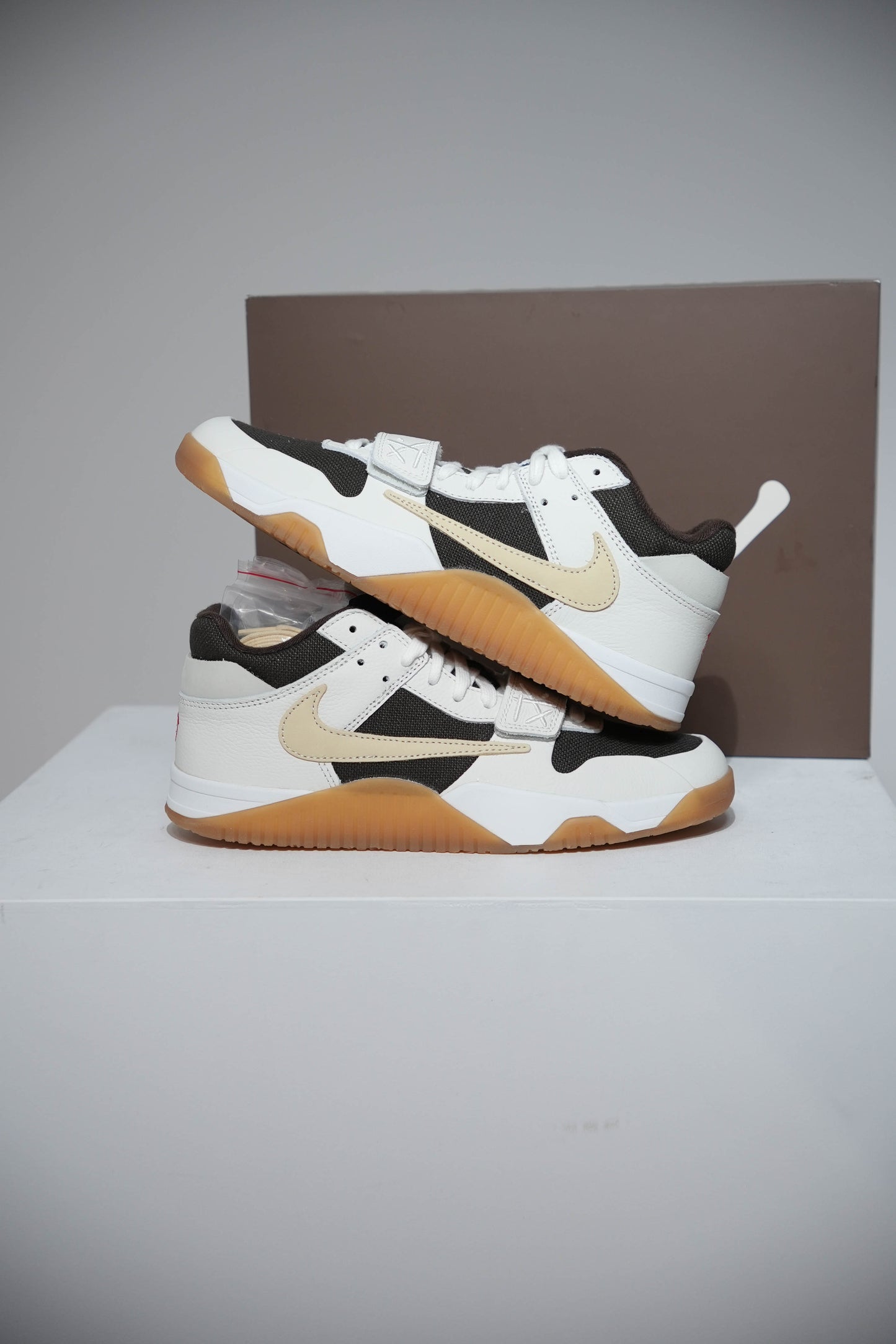 Jumpman Jack Travis Scott Sail (Taille 44)