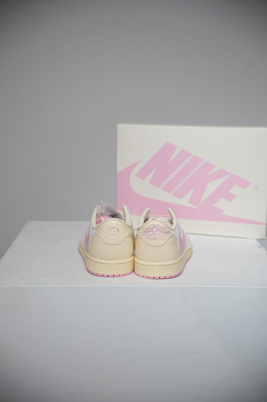 Jordan 1 Low Travis Scott Shy Pink (Taille 40)