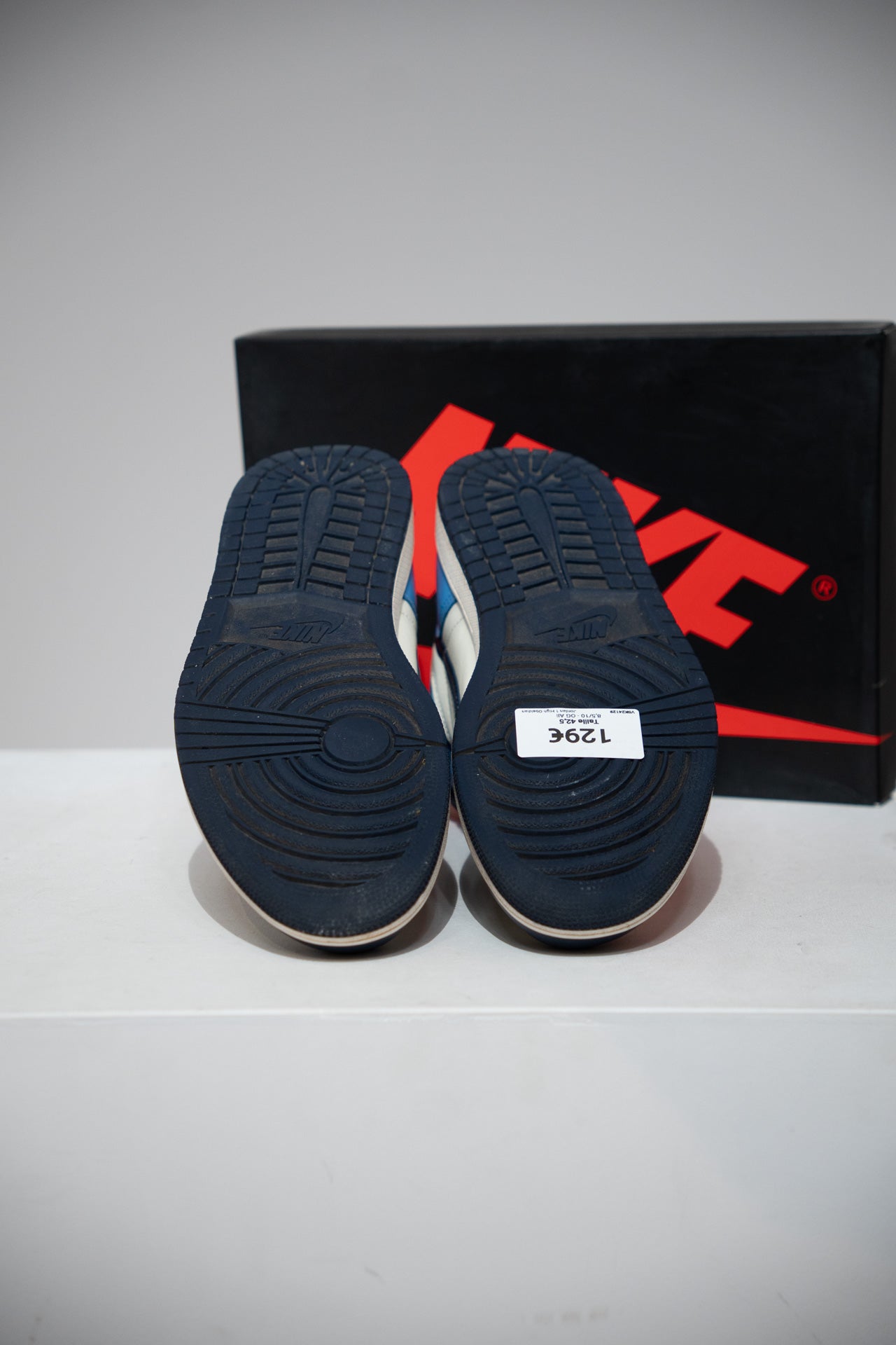 Jordan 1 High Obsidian (Taille 42,5)