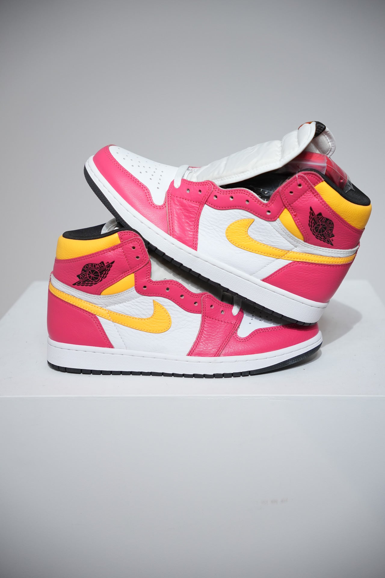 Jordan 1 High Fusion Red (Taille 43)