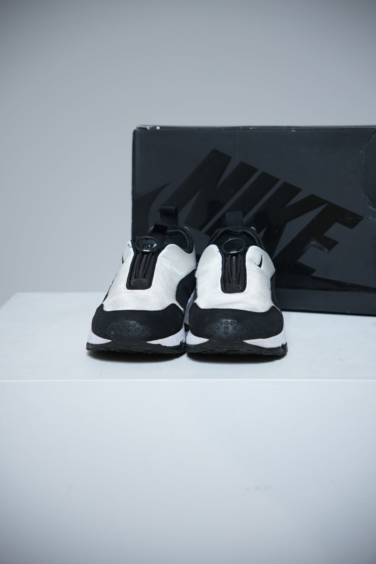 Air Max Sunder Black White (Taille 42)