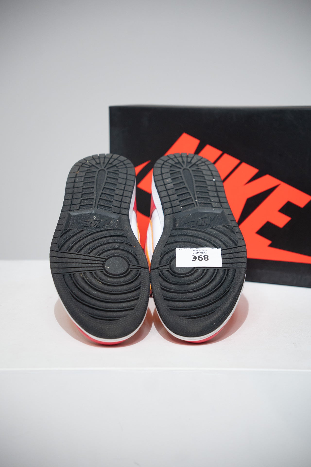 Jordan 1 High Fusion Red (Taille 42,5)