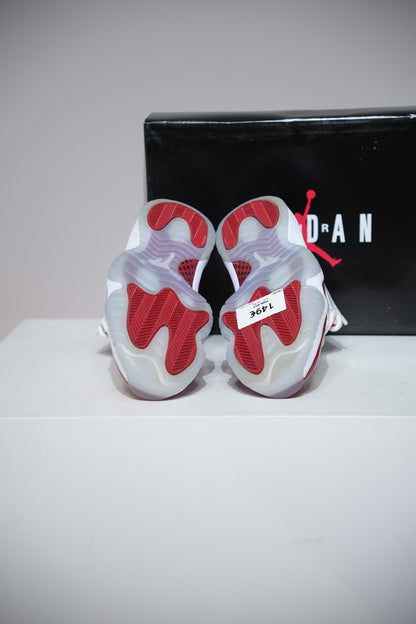 Jordan 11 Cherry (Taille 40,5)