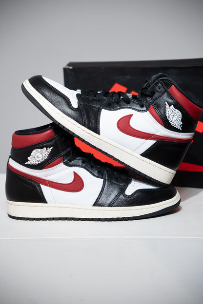 Jordan 1 High Gym Red (Taille 44)