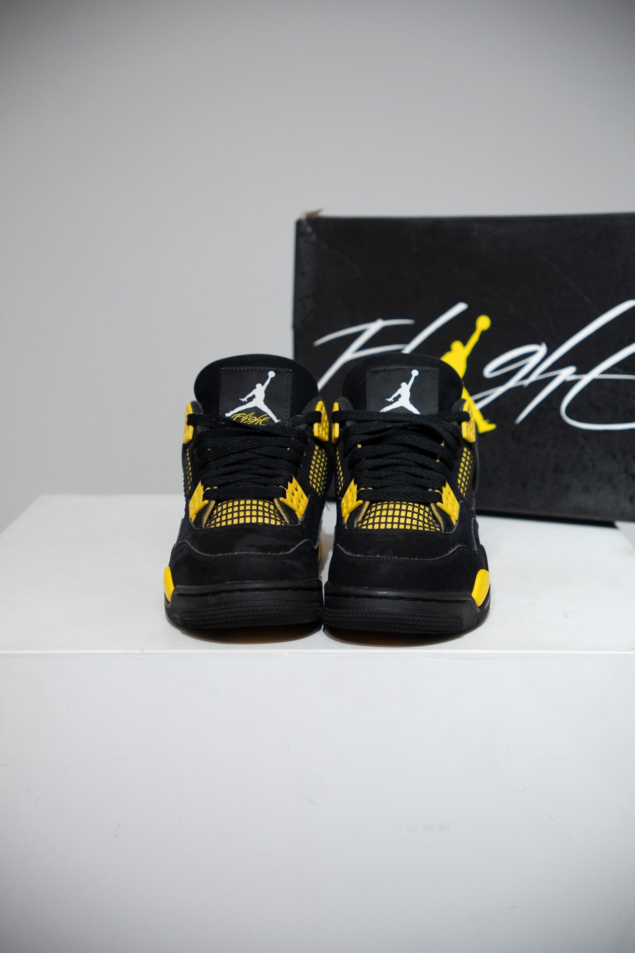 Jordan 4 Thunder (Taille 41)