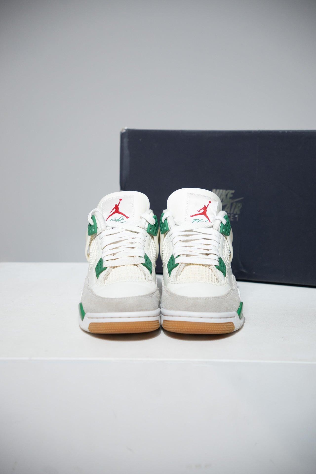 Jordan 4 SB pine Green (Taille 35,5)