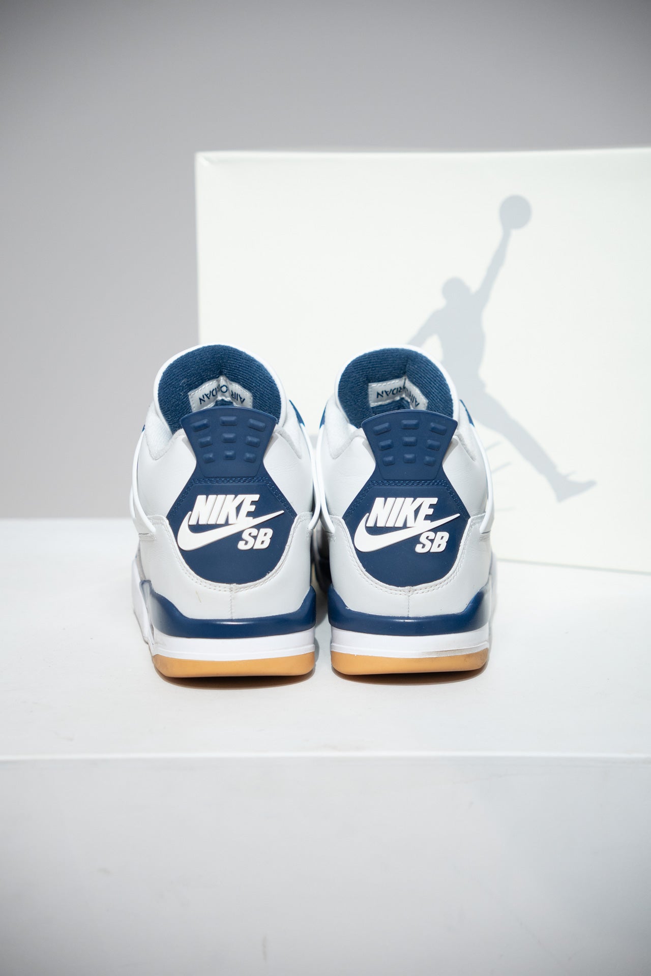Jordan 4 SB Navy (Taille 43)