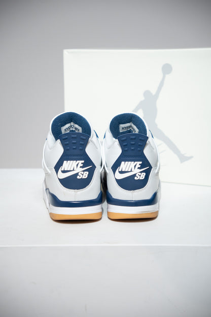 Jordan 4 SB Navy (Taille 43)