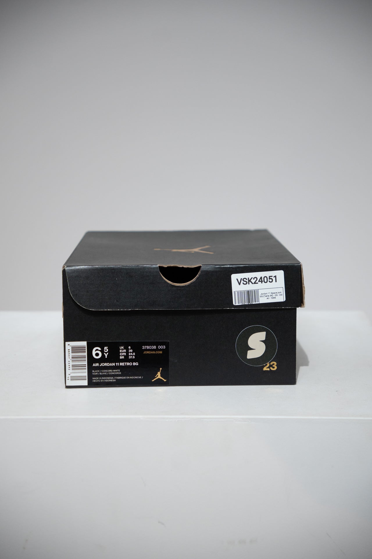 Jordan 11 SpaceJam GS (Taille 40)
