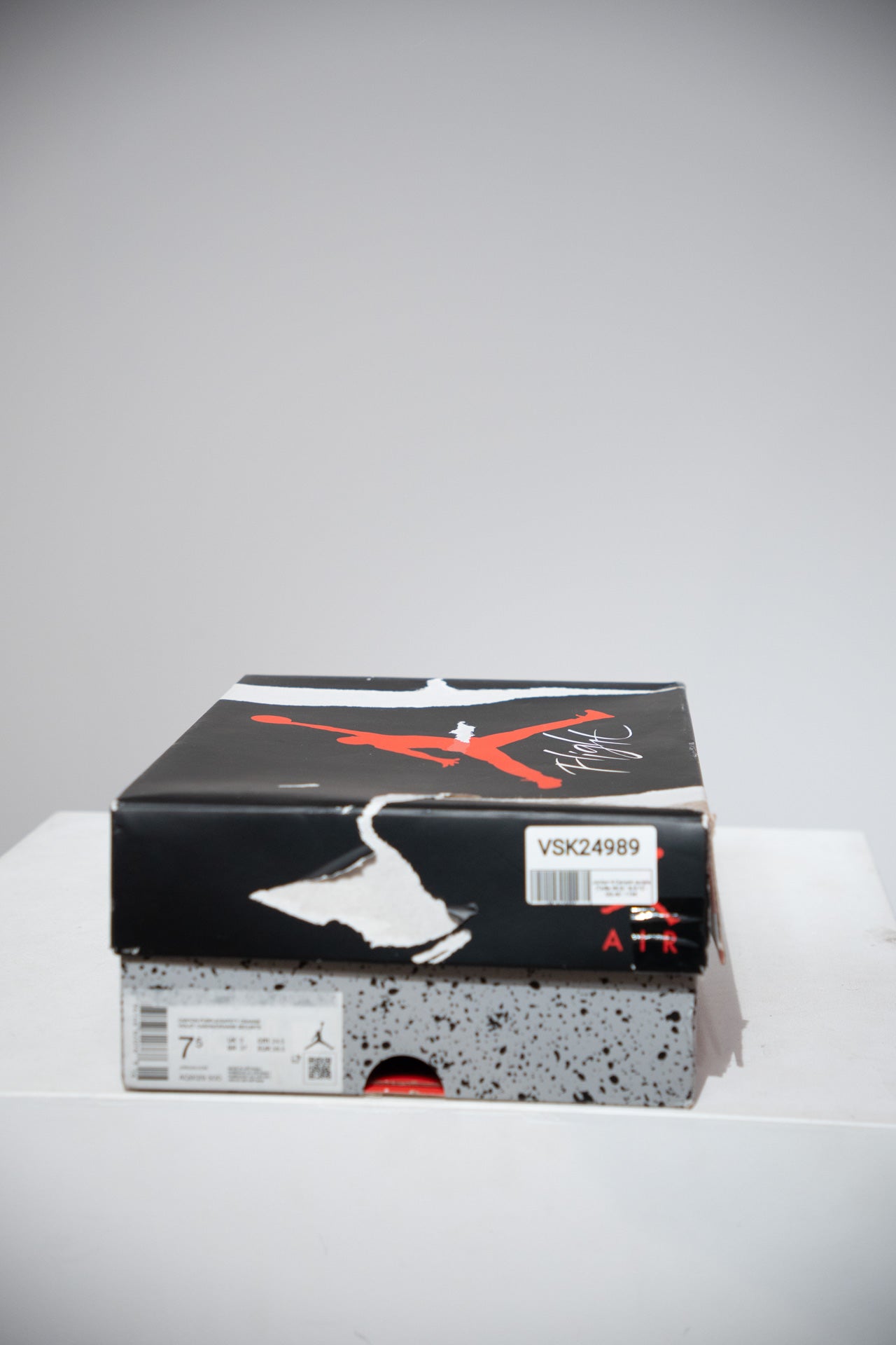 Jordan 4 Canyon purple (Taille 38,5)