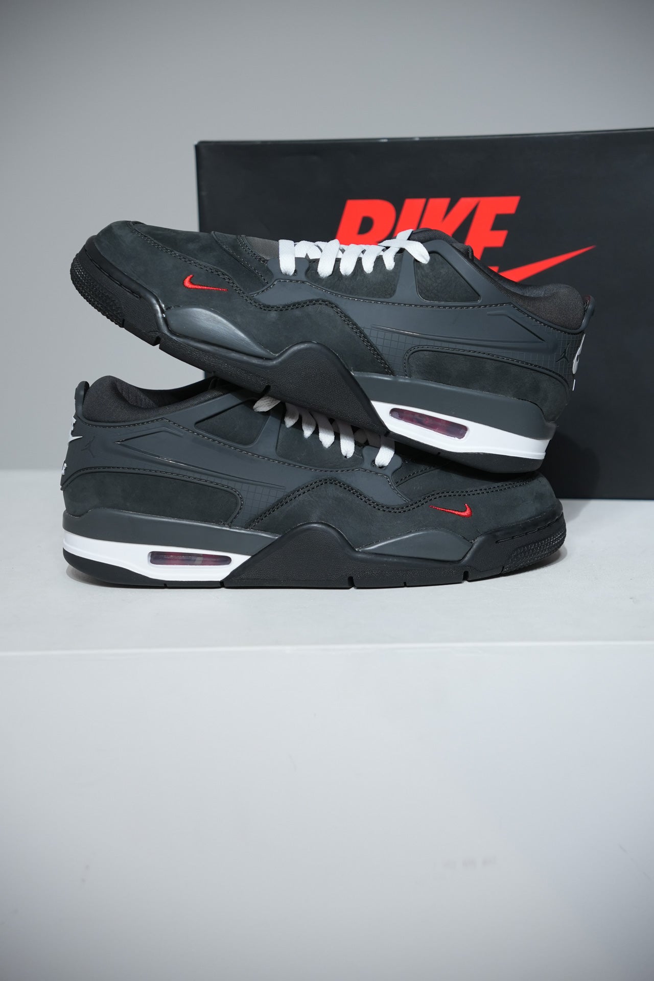 Jordan 4 RM Nigel Sylvester Black (Taille 43)