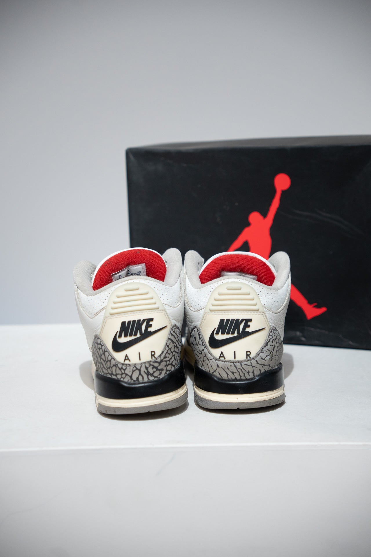 Jordan 3 White Cement Reimagined GS (Taille 40)