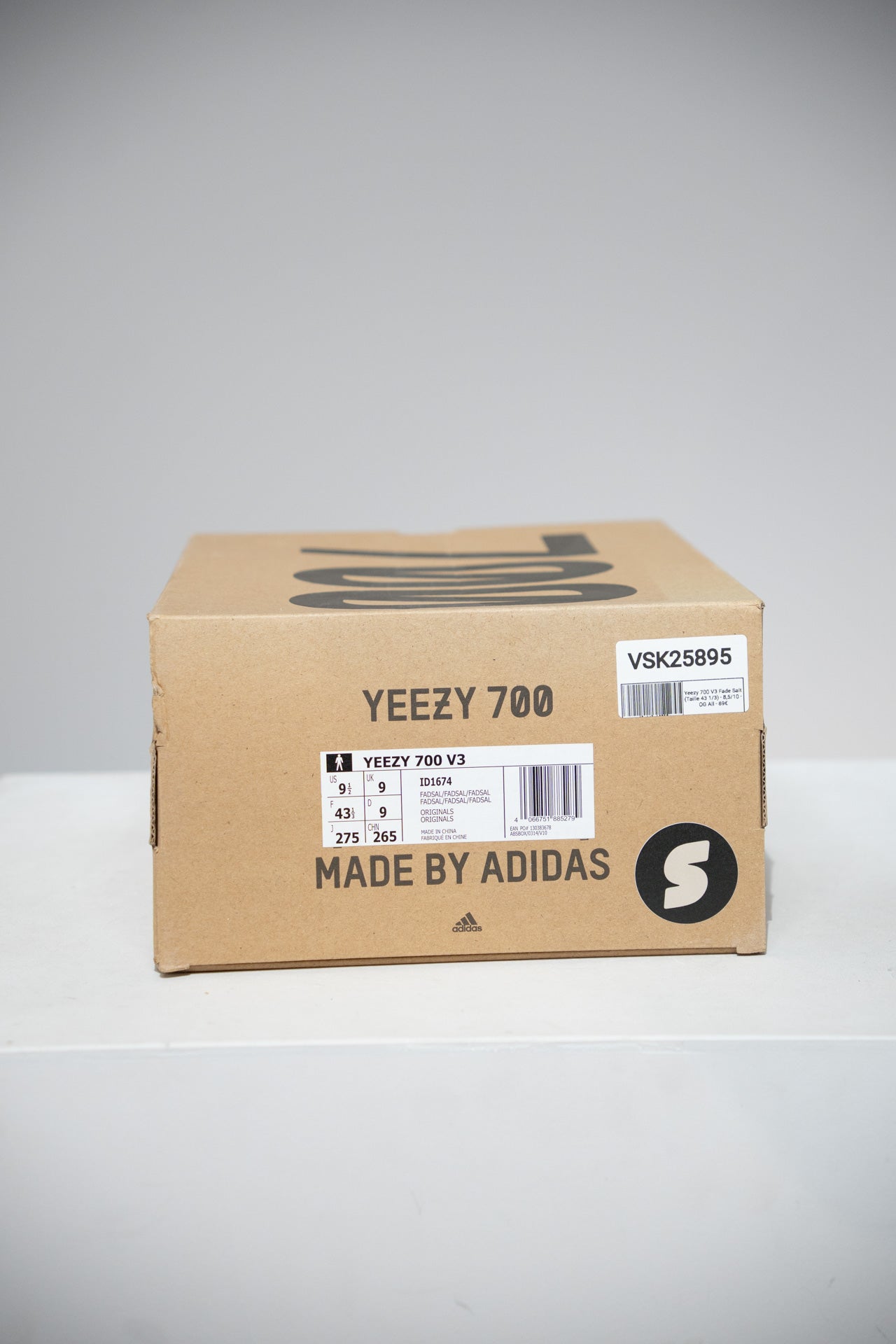 Yeezy 700 V3 Fade Salt (Taille 43 1/3)