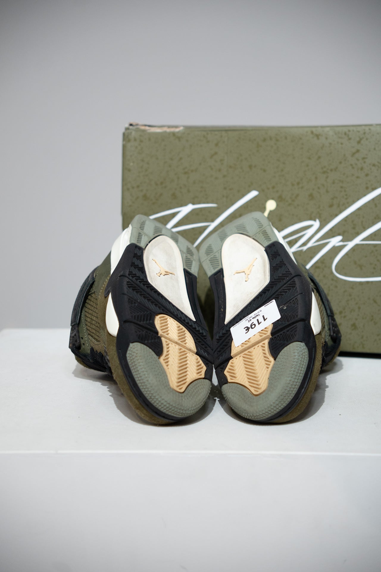 Jordan 4 Craft Olive (Taille 42)