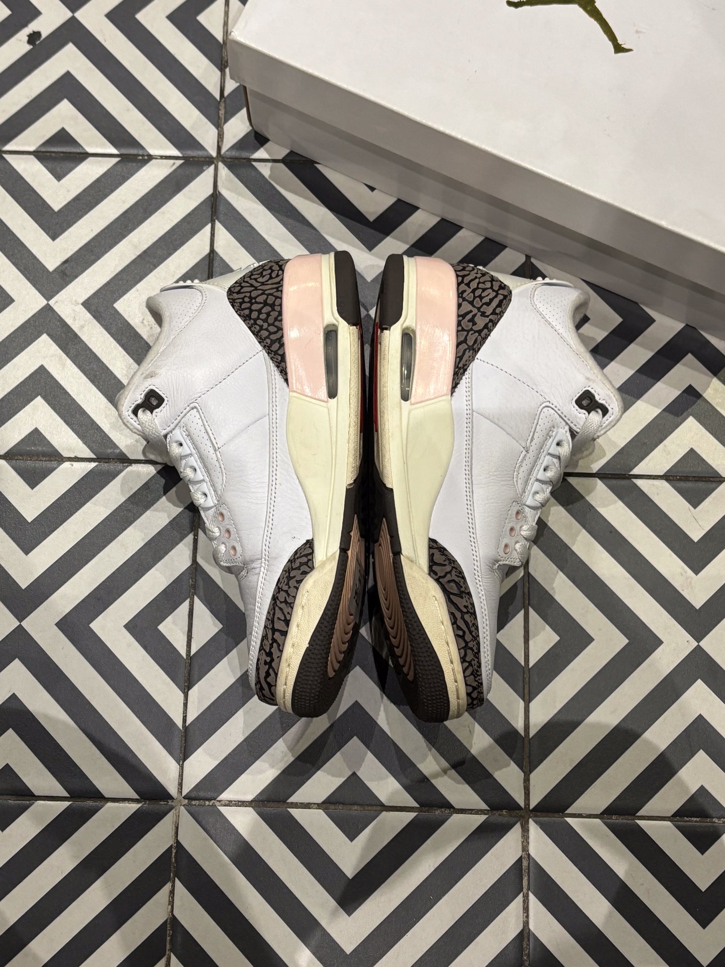 Jordan 3 Napolitan (Taille 40)