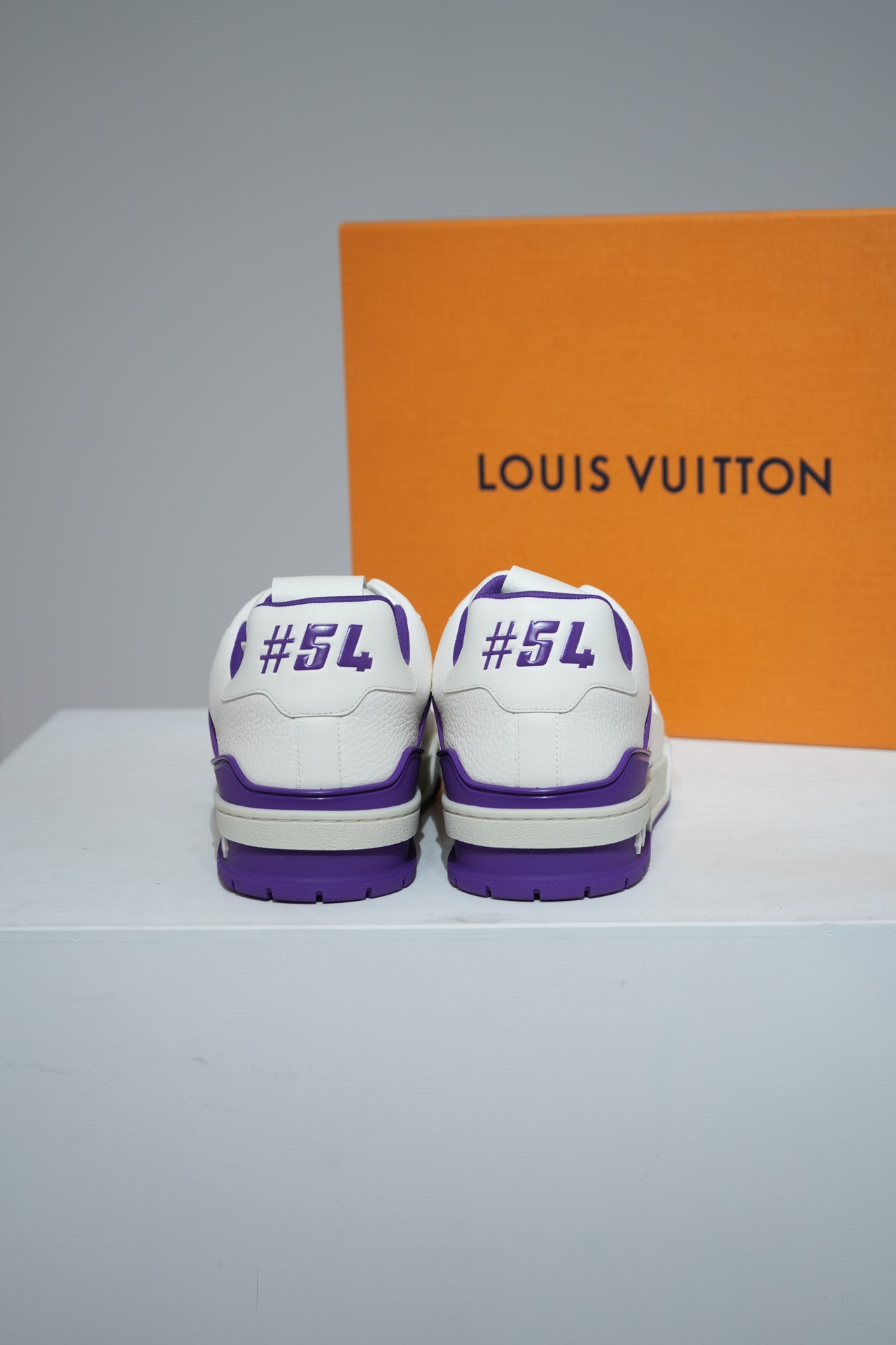 Louis Vuitton Trainer 54 Purple (Taille 45 (9IT))