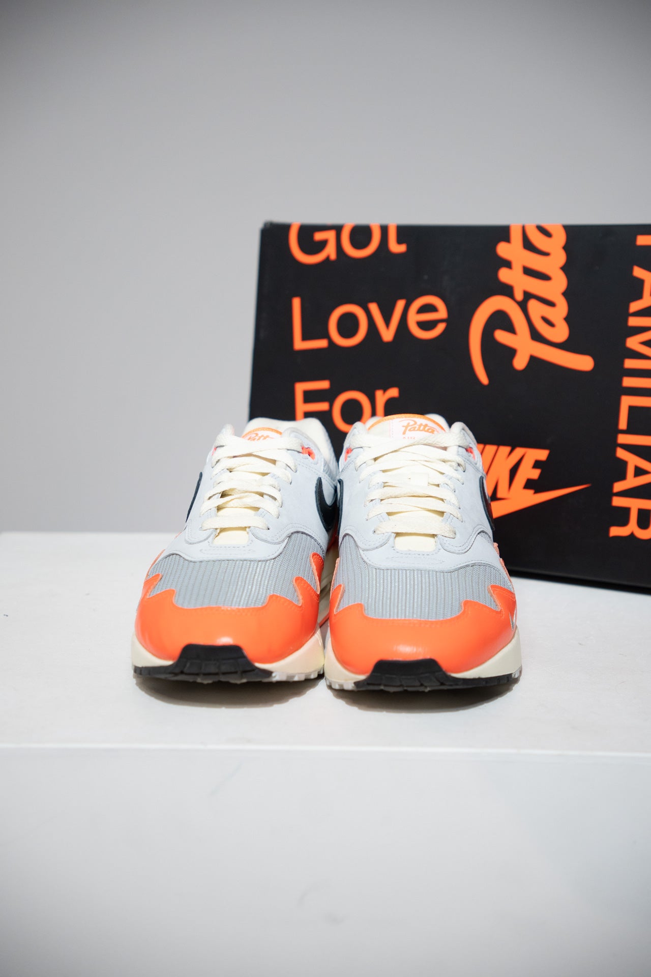 Air Max 1 Patta Hyper Crimson Pure Platinium (Taille 44,5)