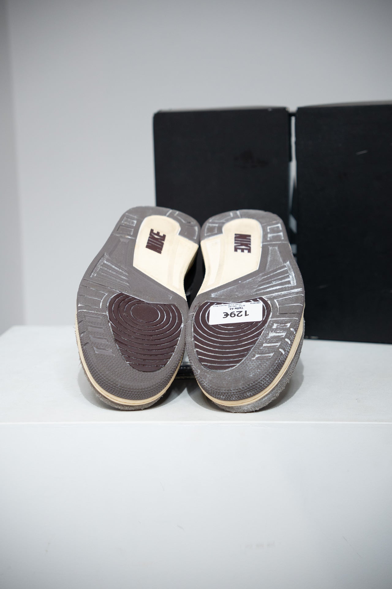 Jordan 3 A Ma Maniere Black (Taille 44)