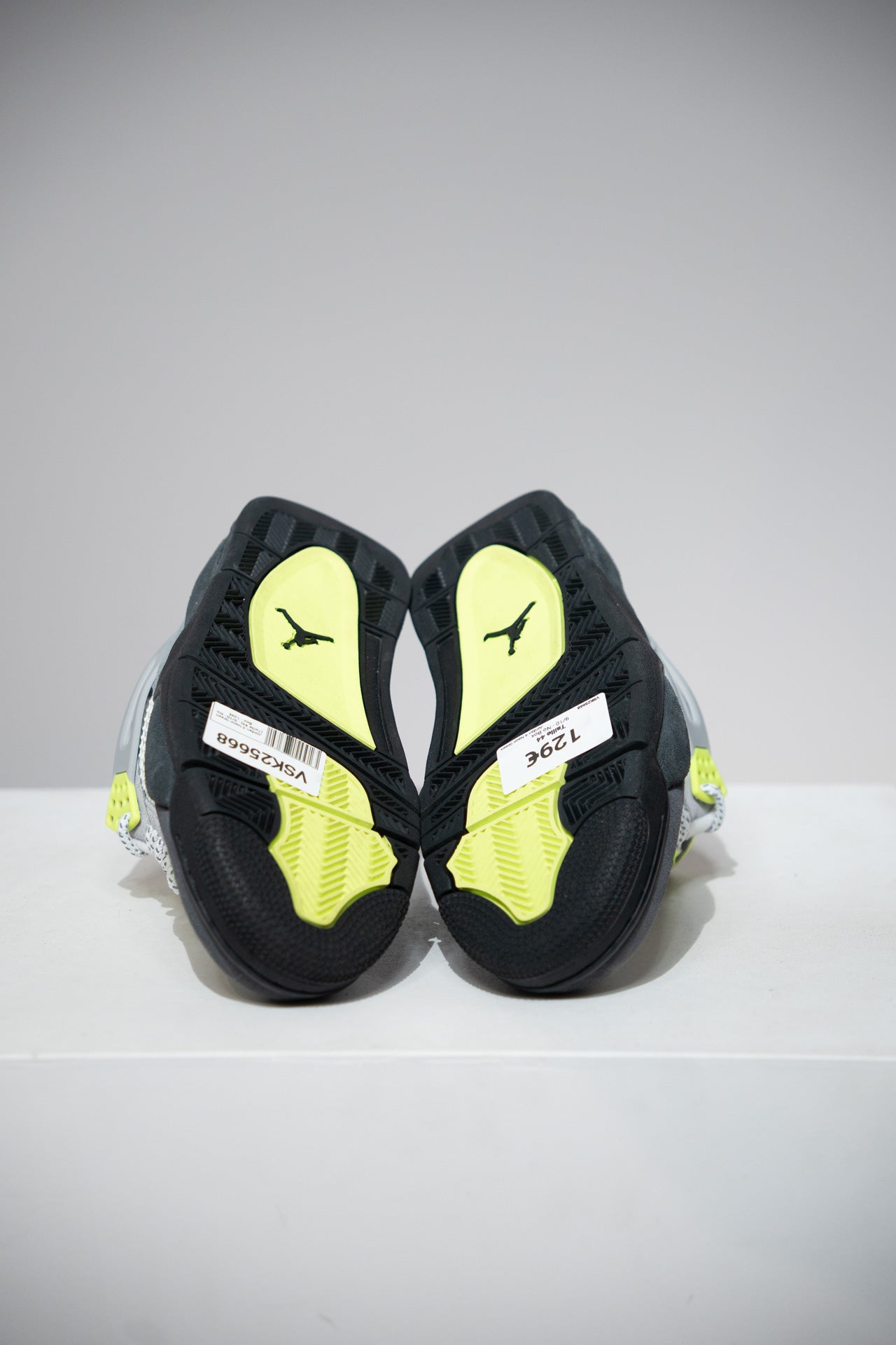 Jordan 4 Neon Green (Taille 44)