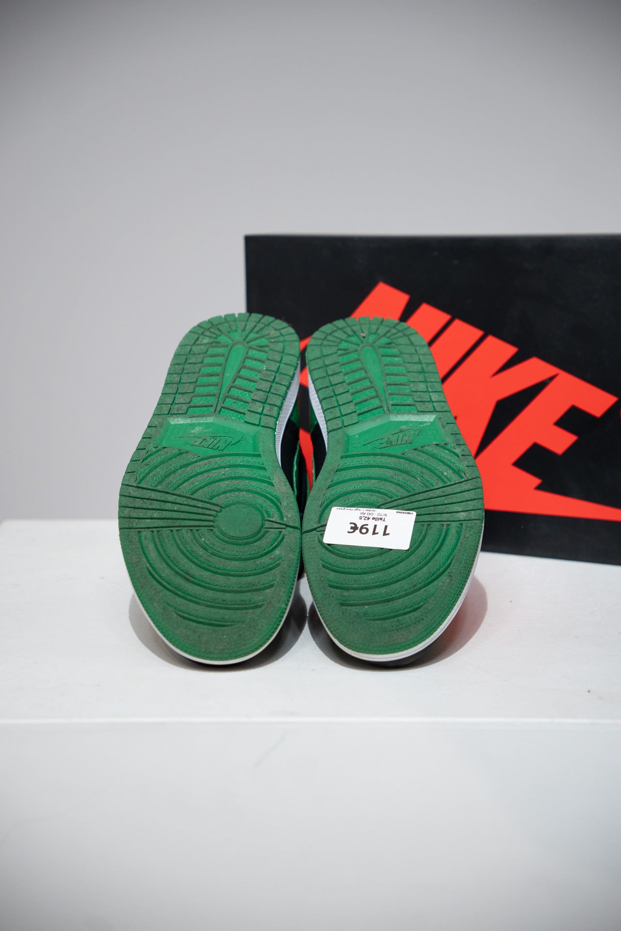 Jordan 1 High Pine green (Taille 42,5)