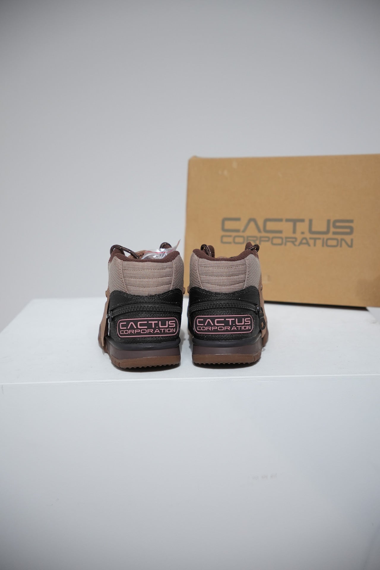 Air Trainer Cactus Jack Brown (Taille 43)