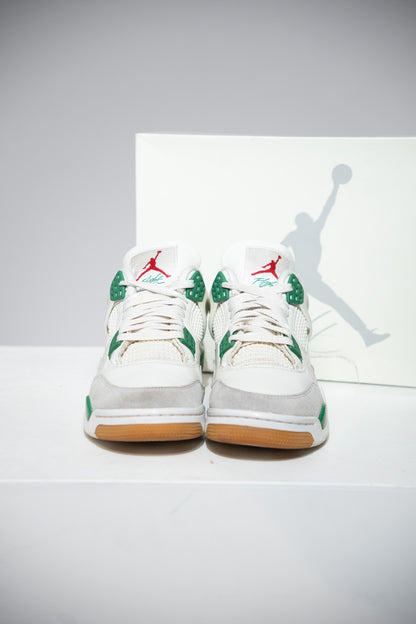 Jordan 4 SB pine Green (Taille 41)