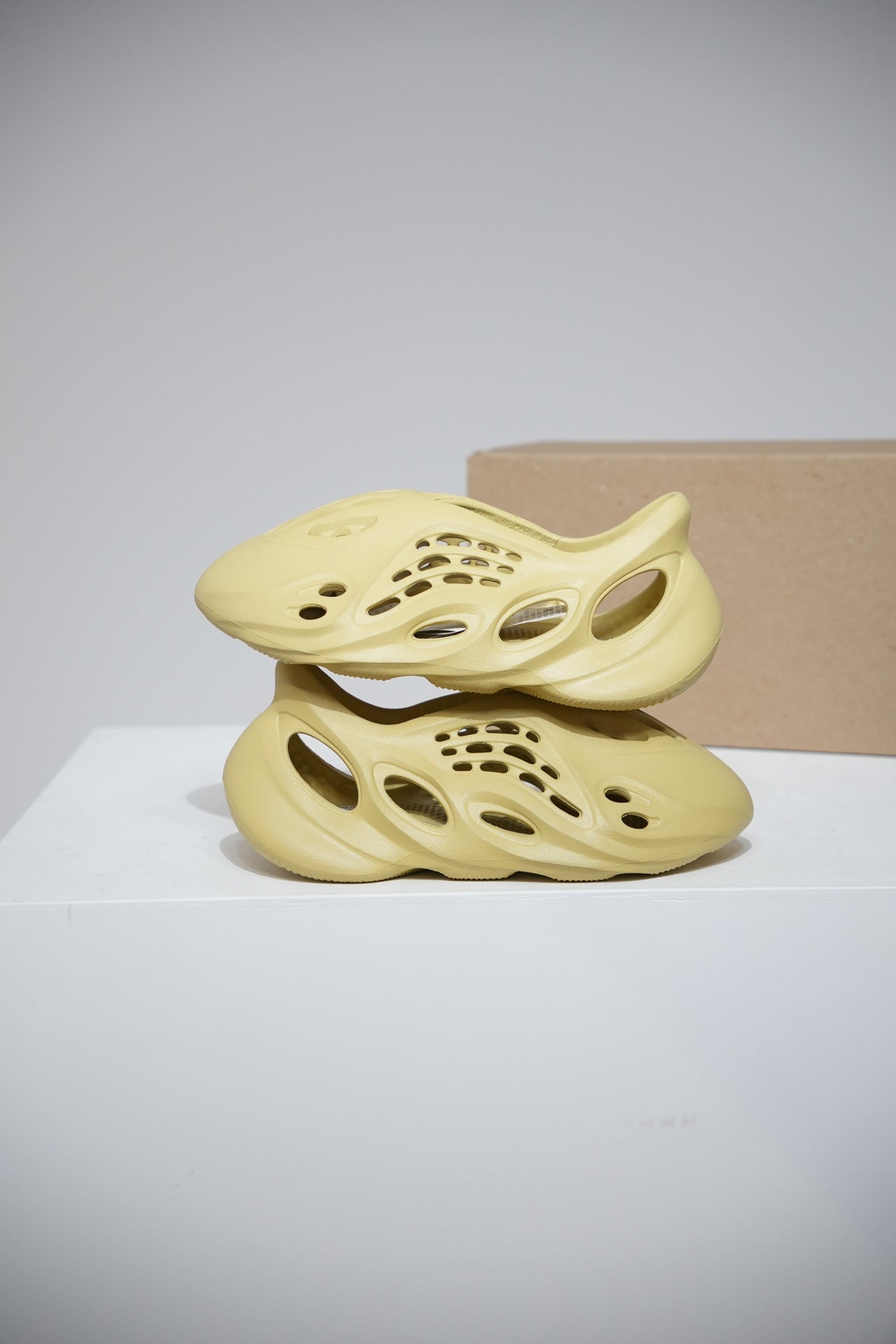 Yeezy Foam Runner Ochre (Taille 42)