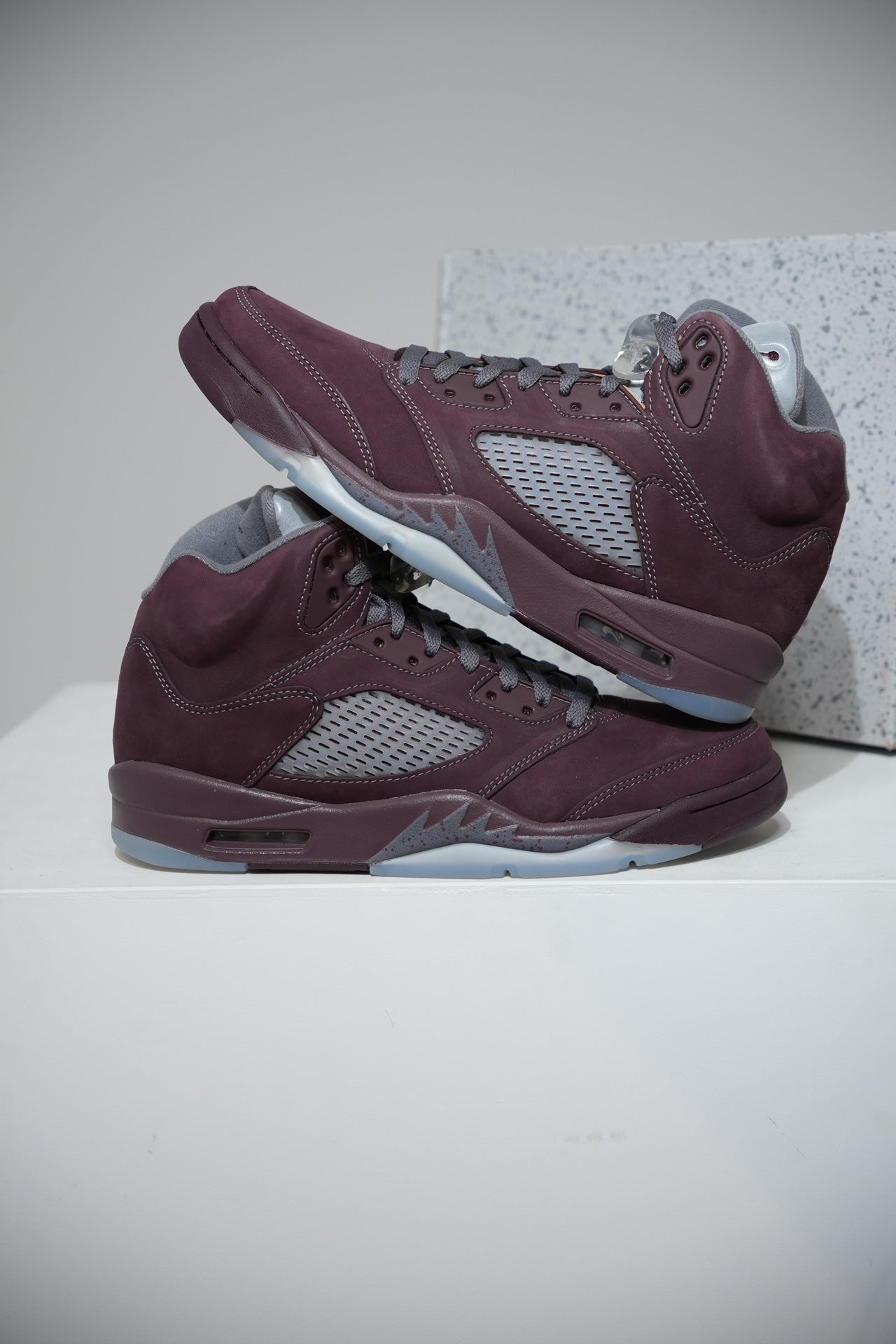 Jordan 5 Bordeaux (Taille 44)
