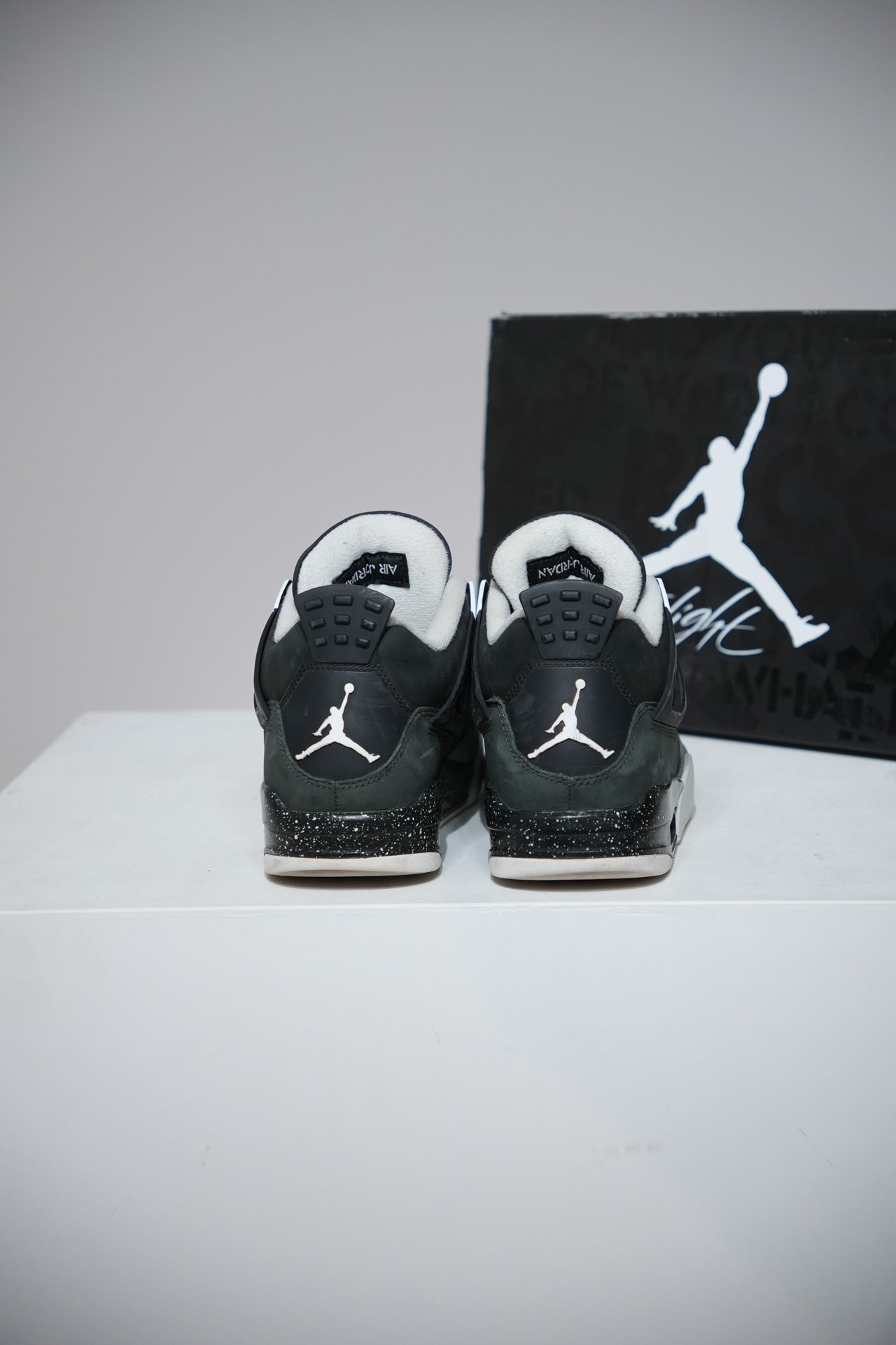 Jordan 4 Fear (Taille 42)