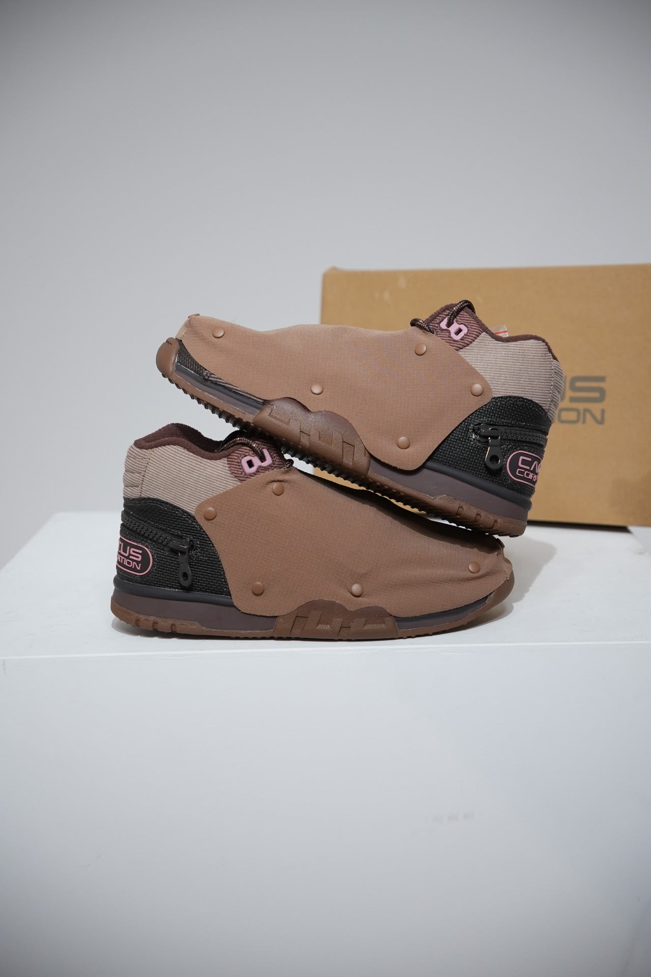 Air Trainer Cactus Jack Brown (Taille 43)