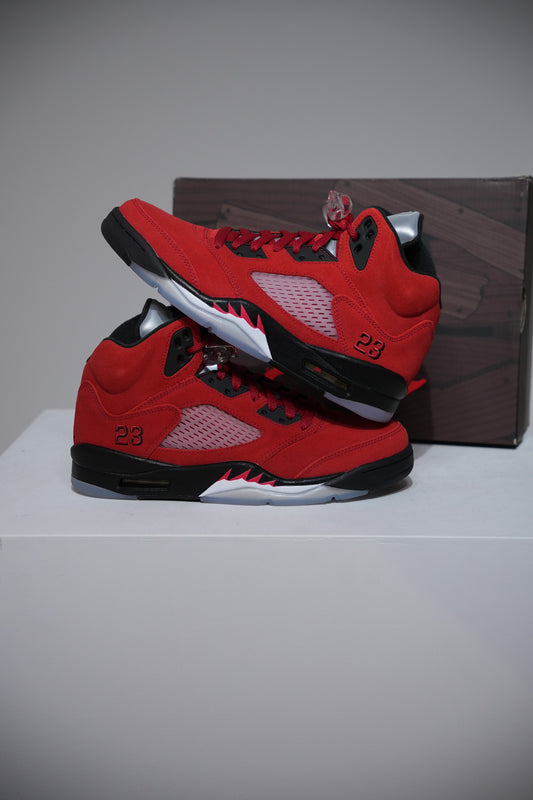 Jordan 5 Raging Bulls (Taille 40)