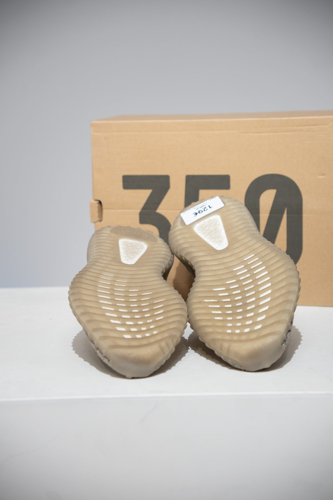 Yeezy 350 V2 Slate (Taille 42)