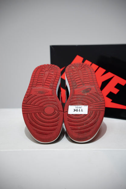Jordan 1 High Patent Bred (Taille 42,5)