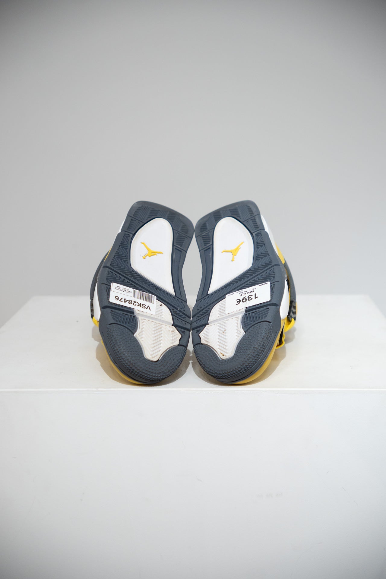 Jordan 4 Lightning (Taille 40,5)