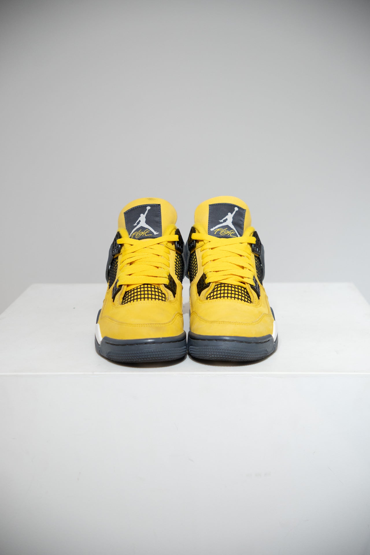 Jordan 4 Lightning (Taille 40,5)