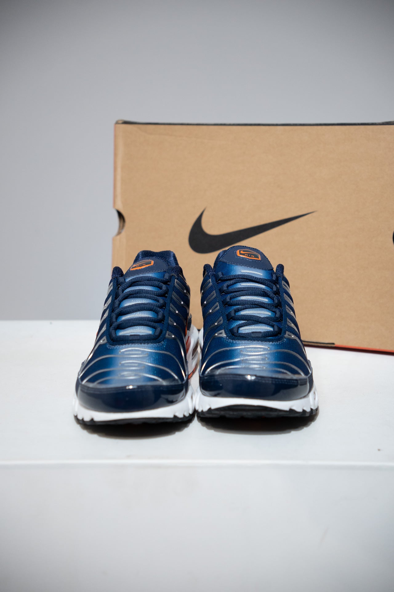 Air Max Plus (TN) Midnight Navy Safety Orange (Taille 42,5)