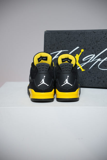 Jordan 4 Thunder (Taille 42,5)