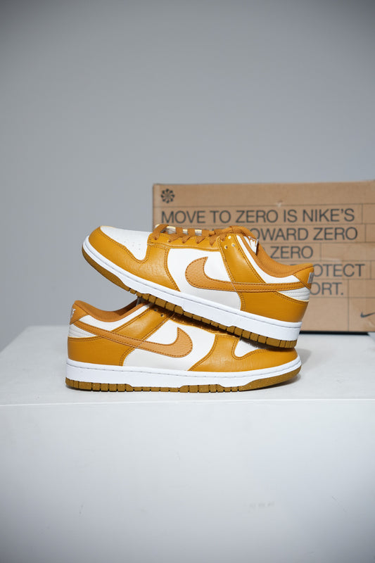 Dunk low Phantom (Taille 38,5)