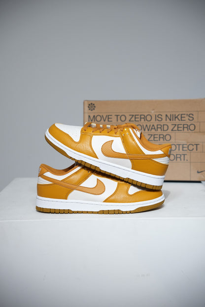 Dunk low Phantom (Taille 38,5)