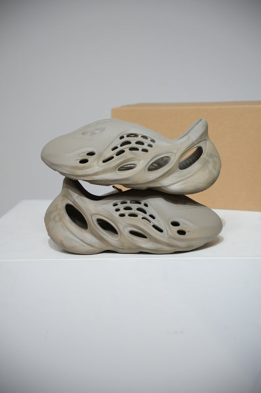 Foam Runner Stone (Taille 39)