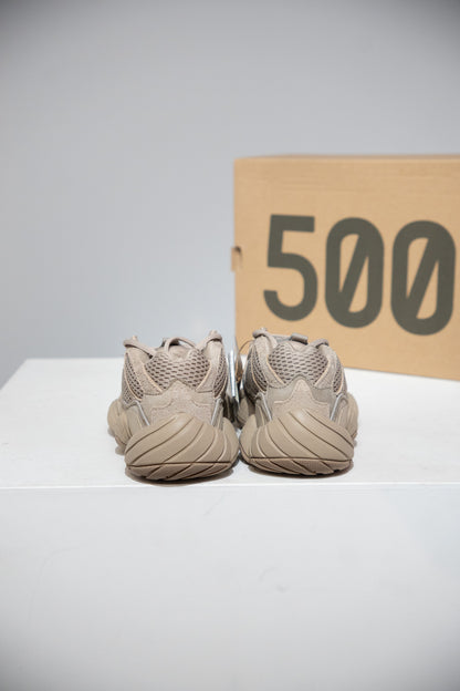 Yeezy 500 Taupe Light (Taille 38)