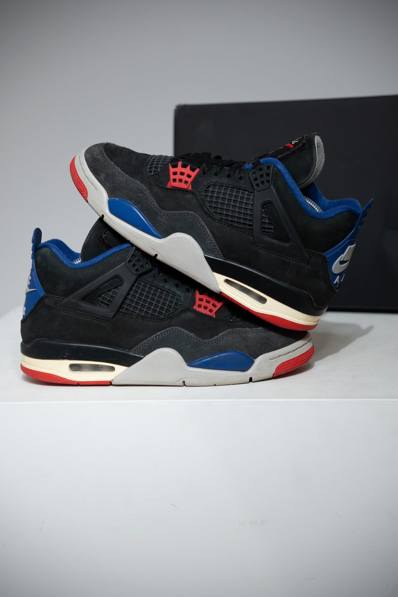 Jordan 4 Rare (Taille 40,5)
