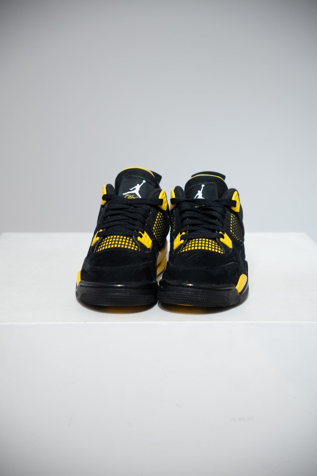 Jordan 4 Thunder GS (Taille 39)