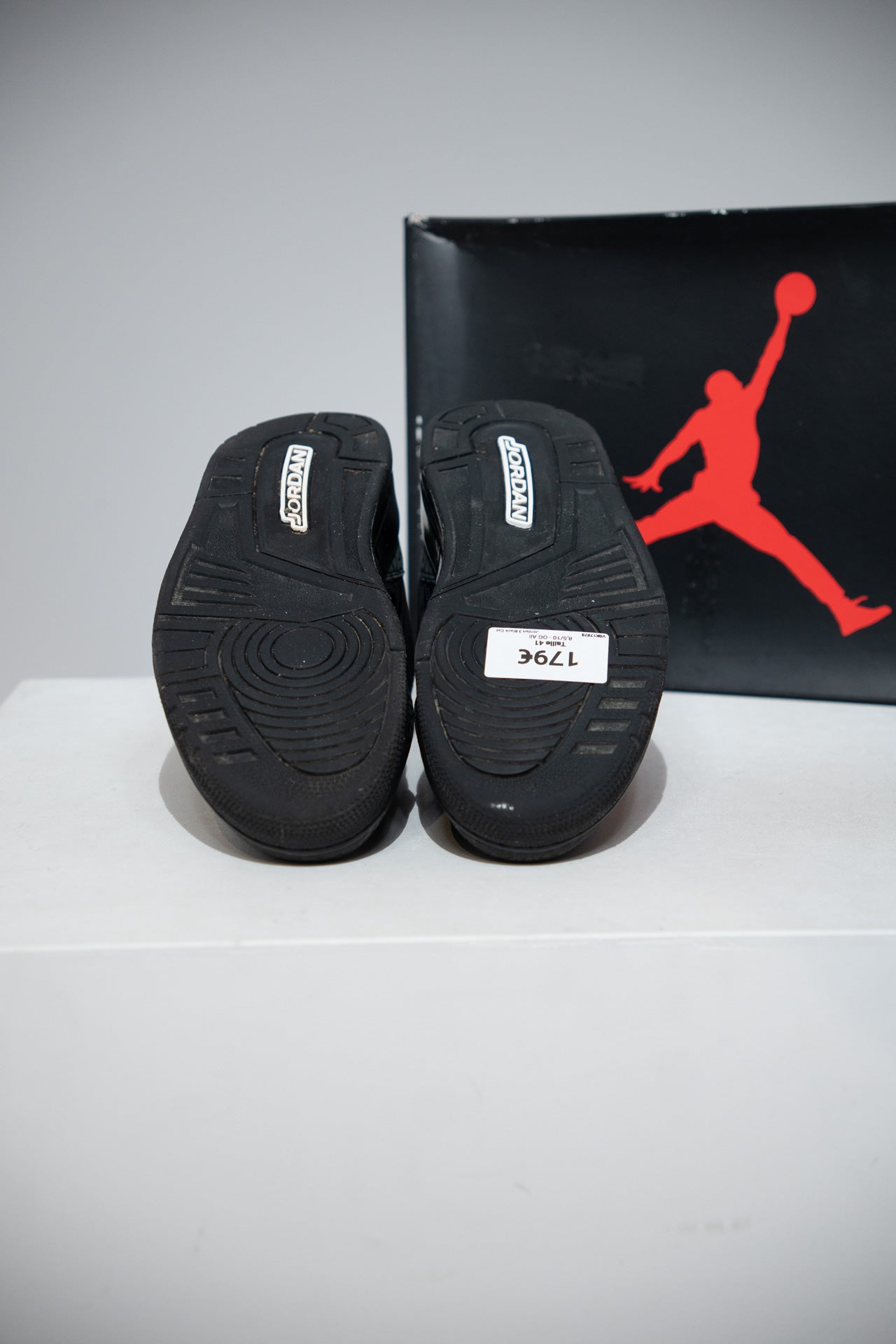 Jordan 3 Black Cat (Taille 41)
