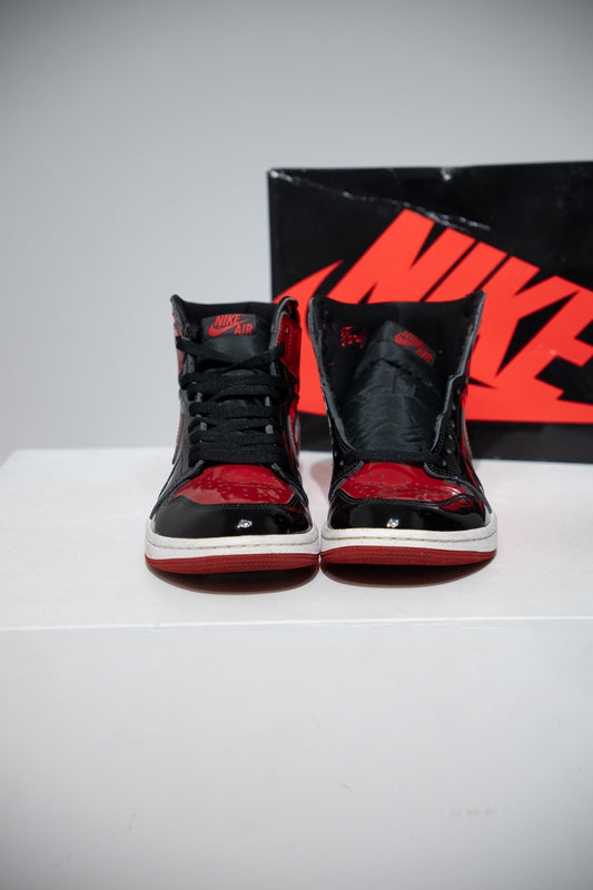 Jordan 1 High Patent Bred (Taille 42,5)