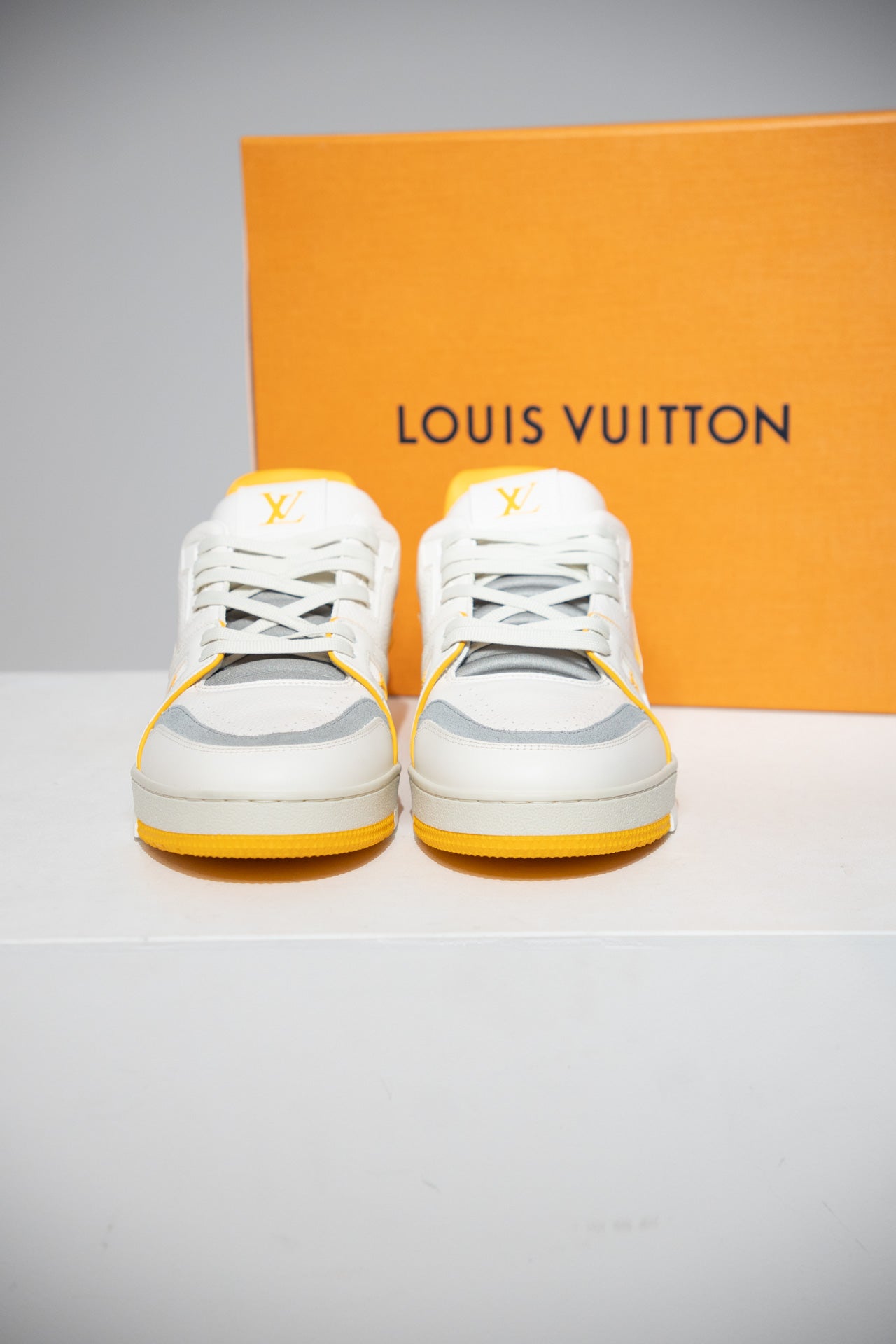 Louis Vuitton Trainer 54 Yellow (Taille 46 (10IT))