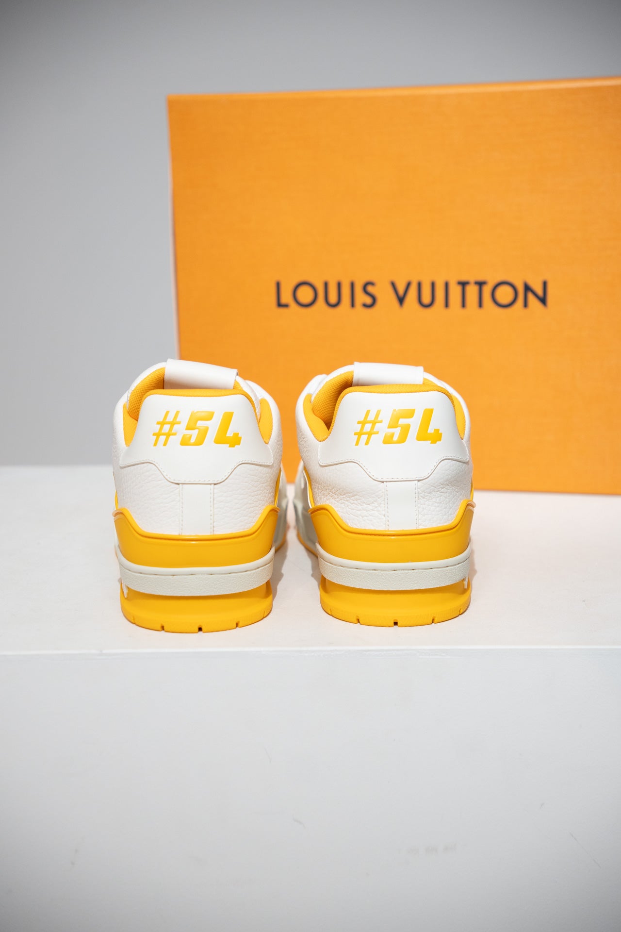 Louis Vuitton Trainer 54 Yellow (Taille 46 (10IT))